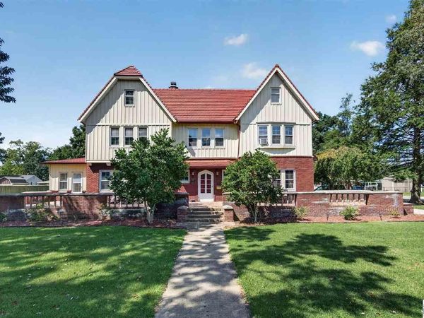 1301 S Main Street, Clinton, IN 47842