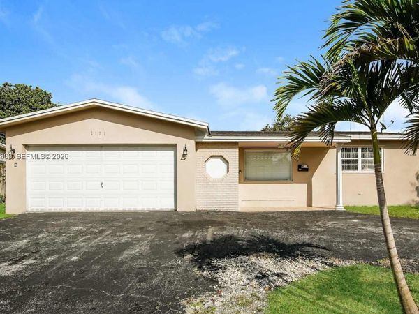 2121 N 52nd Ave , Hollywood, FL 33021