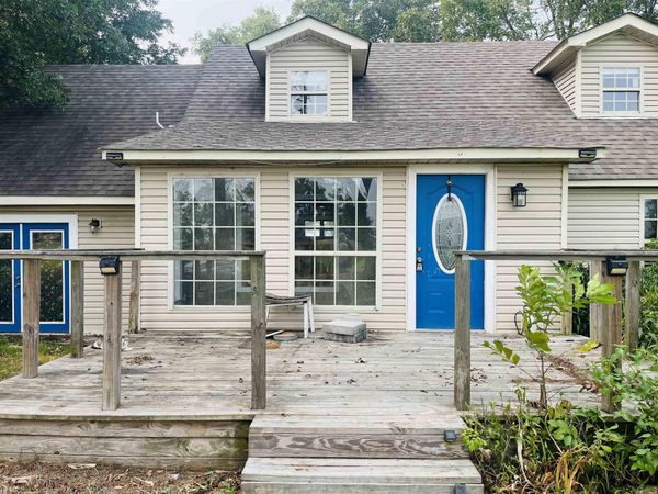 2027 E 82 Highway, Hamburg, AR 71646