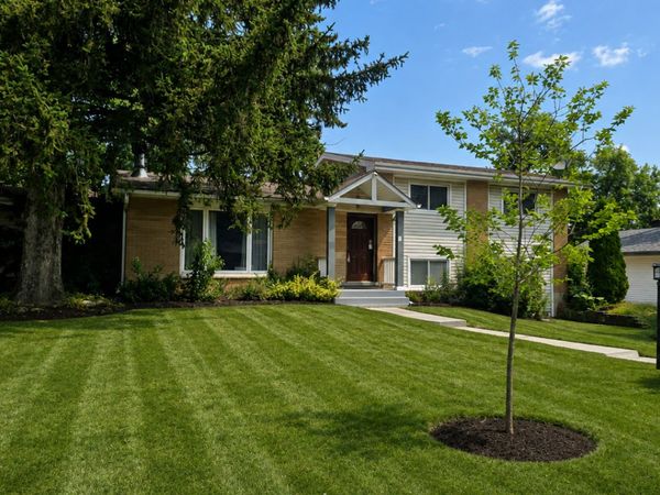 1534 Sequoia Lane , Darien, IL 60561