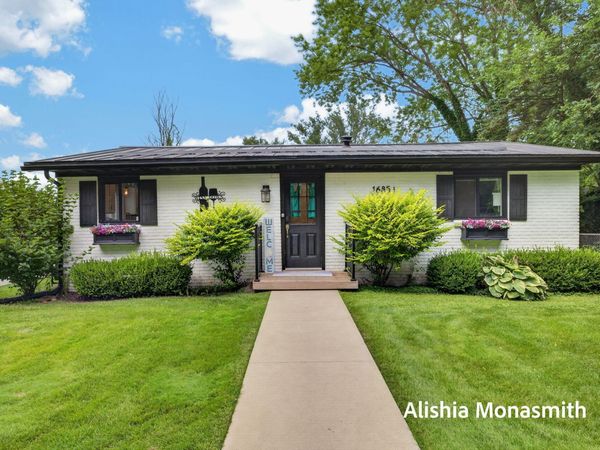 16851 Carlson Street, Spring Lake, MI 49456