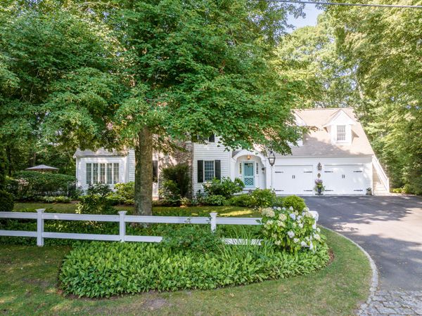 15 Long Pond Circle, Centerville, MA 02632