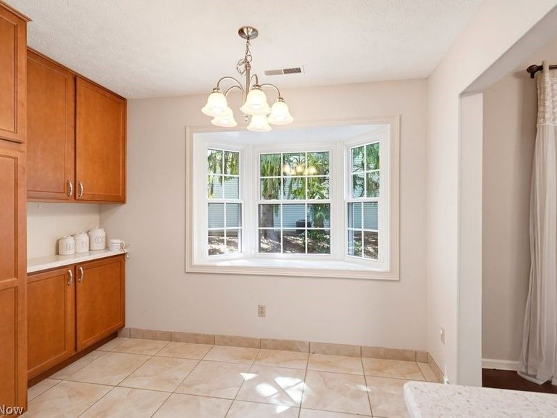 938 Sturbridge Drive, Unit 134, Akron, OH 44313 Photo 10
