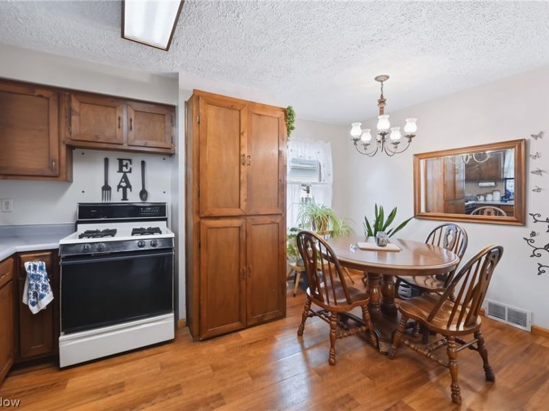 301 Porter Avenue, Campbell, OH 44405 Photo 17
