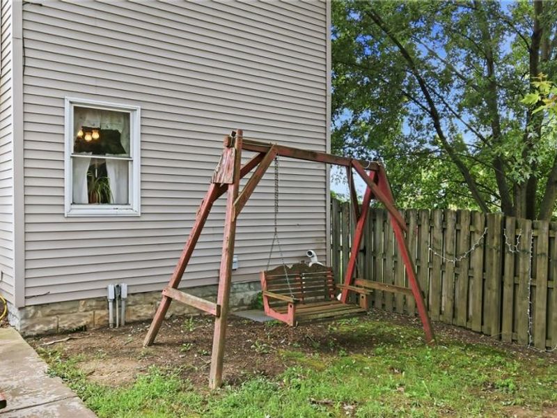301 Porter Avenue, Campbell, OH 44405 Photo 9