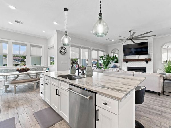 12353 Home Port Dr, Maurepas, LA 70449