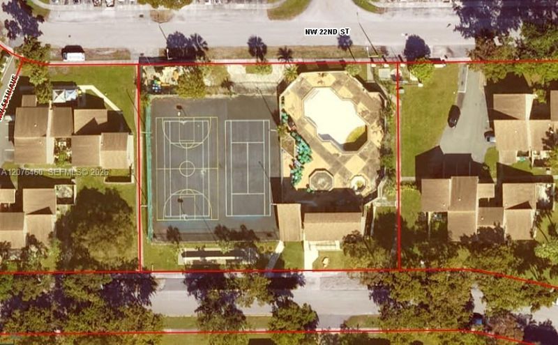 5870 NW 21st St, Unit 45-E, Lauderhill, FL 33313 Photo