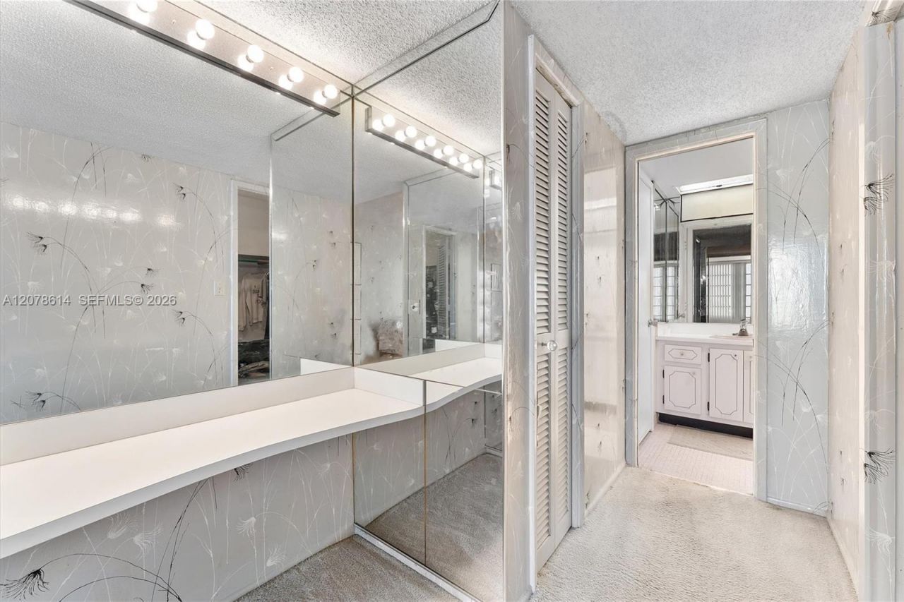 2661 S Course Dr, Unit 805, Pompano Beach, FL 33069 Photo