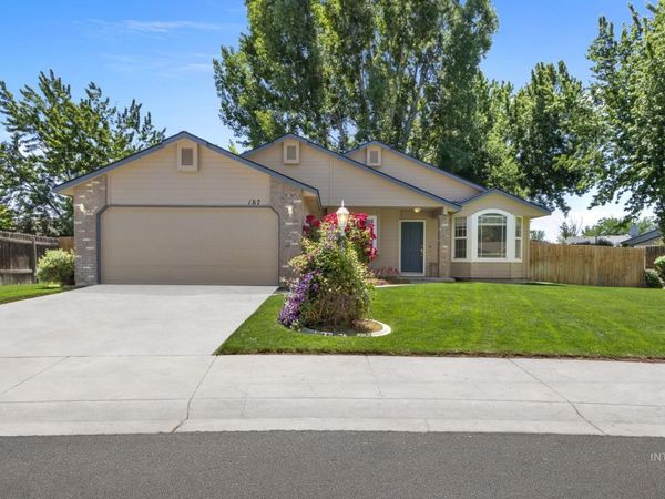 187 W Chrisfield Dr, Meridian, ID 83646