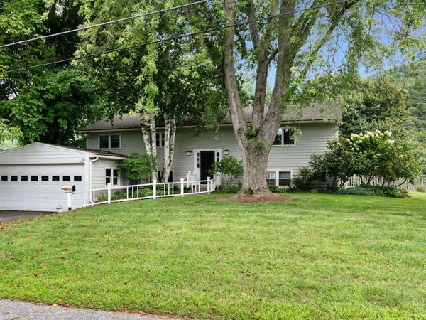 205 Wantastiquet Drive, Brattleboro, VT 05301