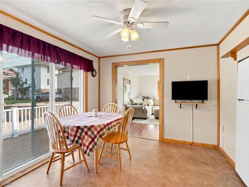 741 E Market Street, Cadiz, OH 43907 Photo 14