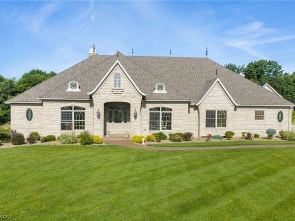 7067 Akron Avenue NW, Canal Fulton, OH 44614