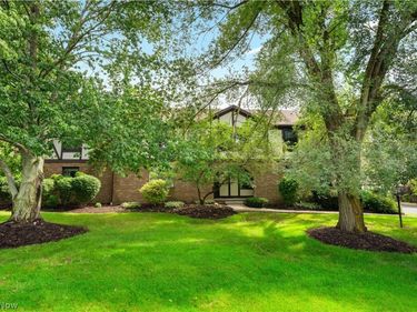 6674 Hills And Dales Road NW, Canton, OH 44708