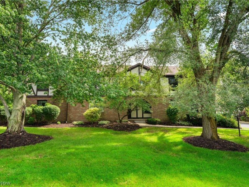 6674 Hills And Dales Road NW, Canton, OH 44708 Photo 1