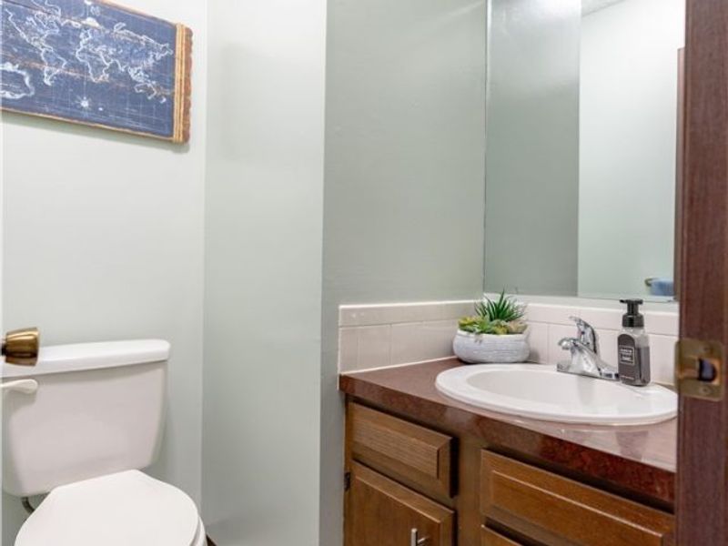6674 Hills And Dales Road NW, Canton, OH 44708 Photo 12