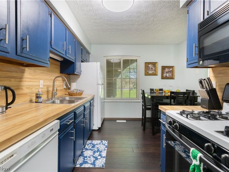 6674 Hills And Dales Road NW, Canton, OH 44708 Photo 16
