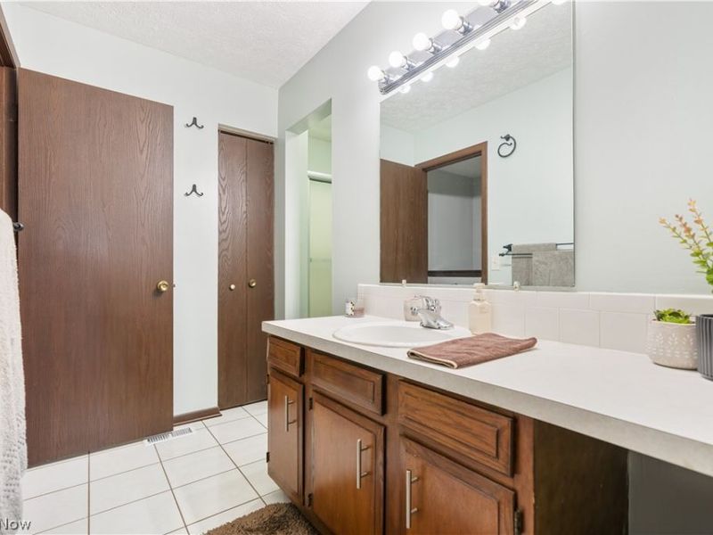 6674 Hills And Dales Road NW, Canton, OH 44708 Photo 24