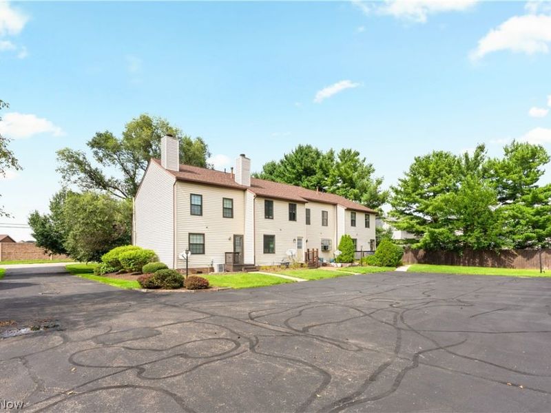6674 Hills And Dales Road NW, Canton, OH 44708 Photo 33