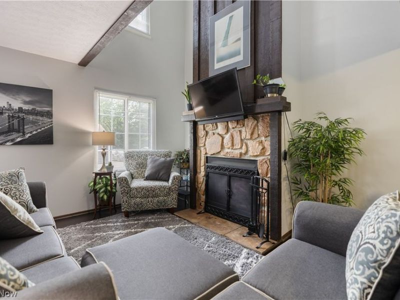 6674 Hills And Dales Road NW, Canton, OH 44708 Photo 7