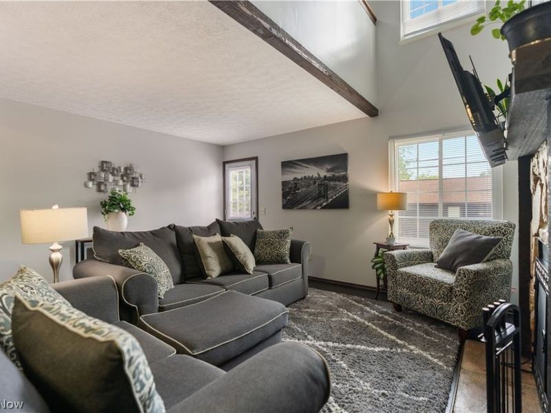 6674 Hills And Dales Road NW, Canton, OH 44708 Photo 9