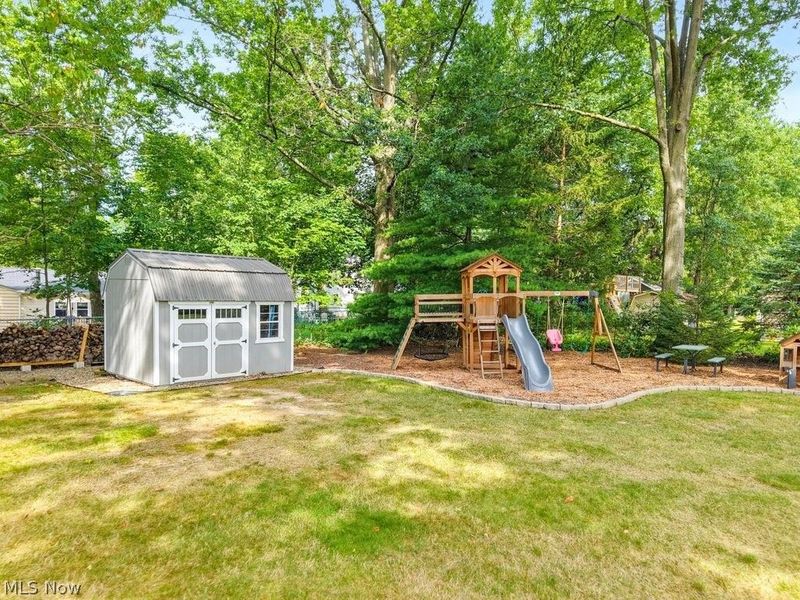 3104 Englewood Drive, Silver Lake, OH 44224 Photo 5