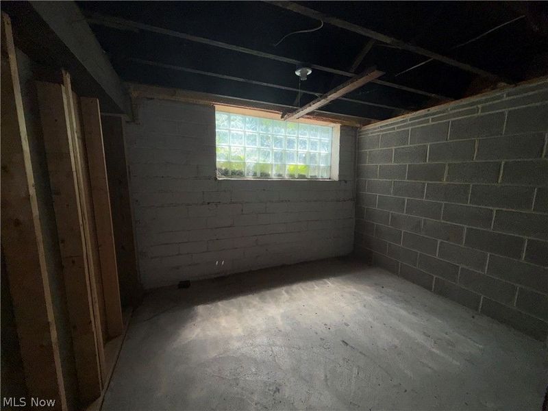 3550 Seymour Avenue, Cleveland, OH 44113 Photo 27
