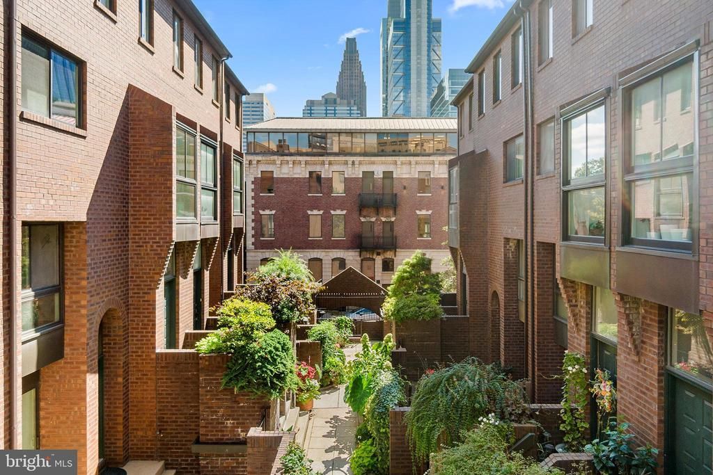 2201 Arch Street, Unit 111, Philadelphia, PA 19103 Main Photo