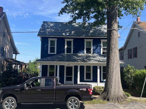 229 VINE Street , Milton, PA 17847