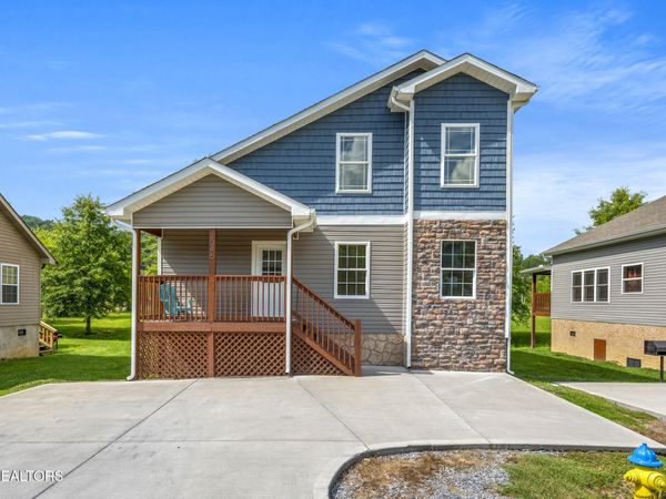 2046 Slippery Rock Circle, Pigeon Forge, TN 37862