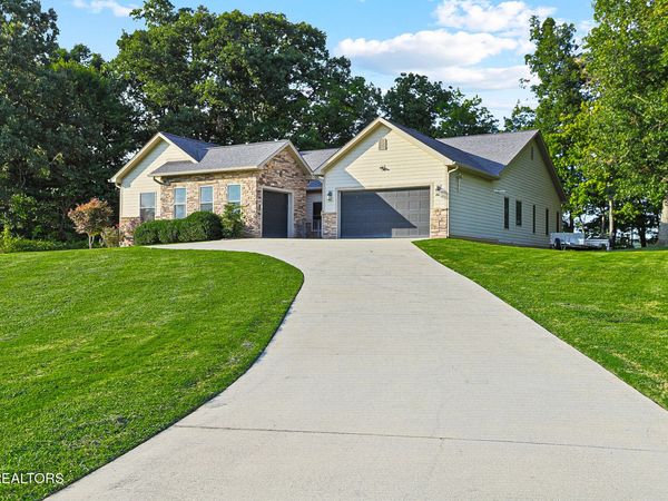 2005 River Mist Circle, New Market, TN 37820