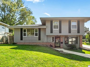 1419 N 91st Avenue, Omaha, NE 68114