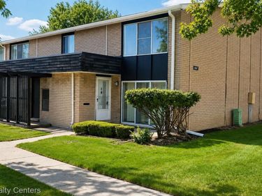 8697 KENNEDY Circle, Unit 1, Warren, Mi 48093