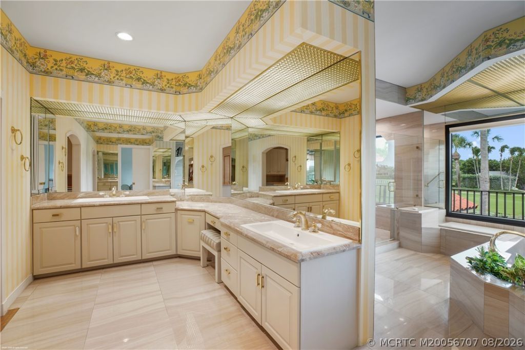 6661 SE Harbor Circle, Stuart, FL 34996 Photo