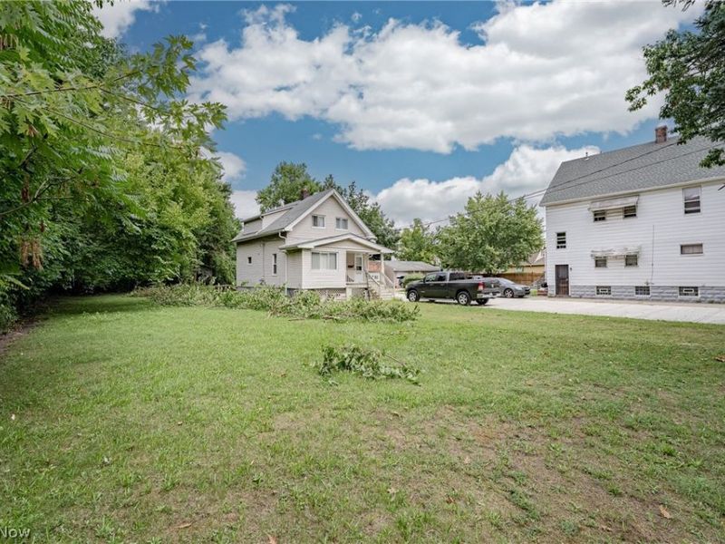 16211 Arcade Avenue, Cleveland, OH 44110 Photo 3