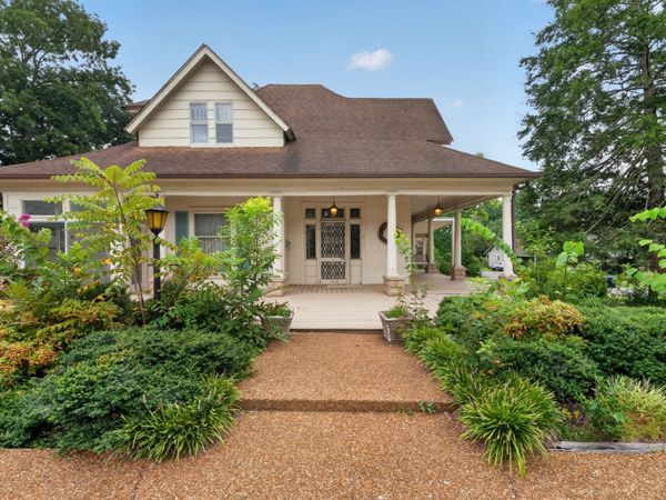 517 Laurel Ave , South Pittsburg, TN 37380
