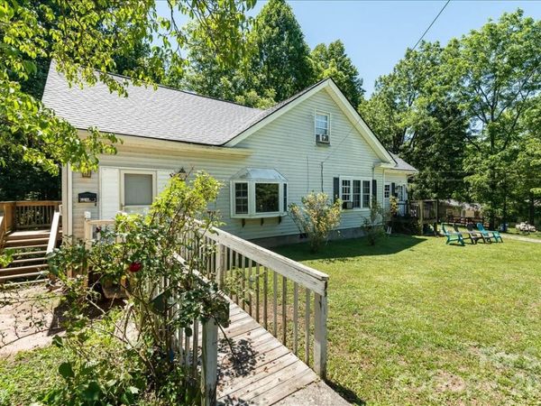 193 Duckworth Avenue, Brevard, NC 28712