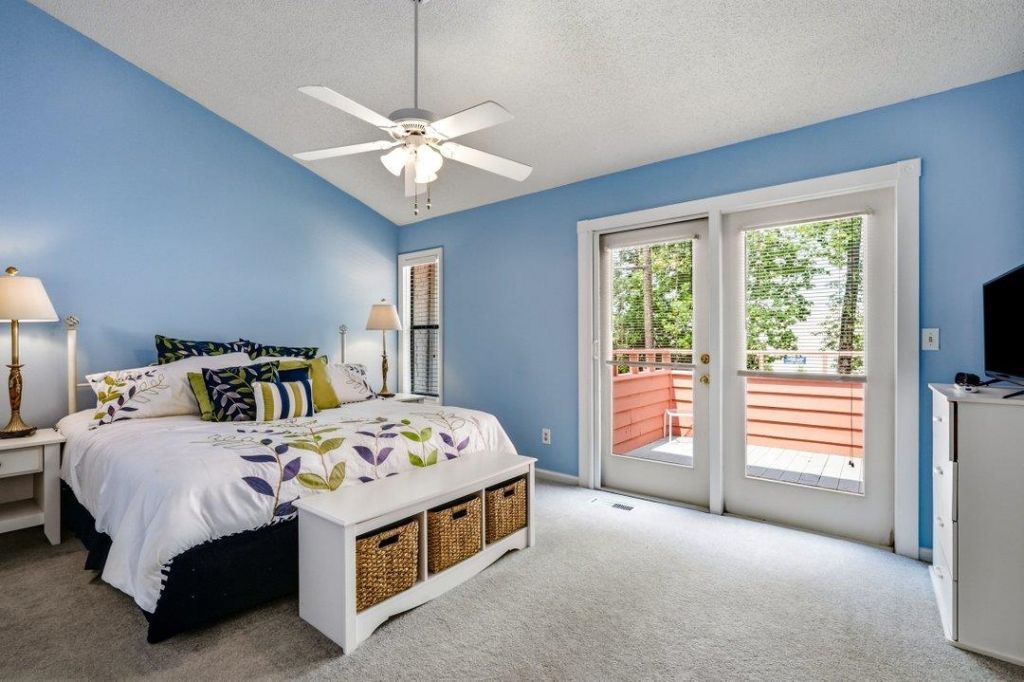 86 Shadow Moss Pl. Photo 26