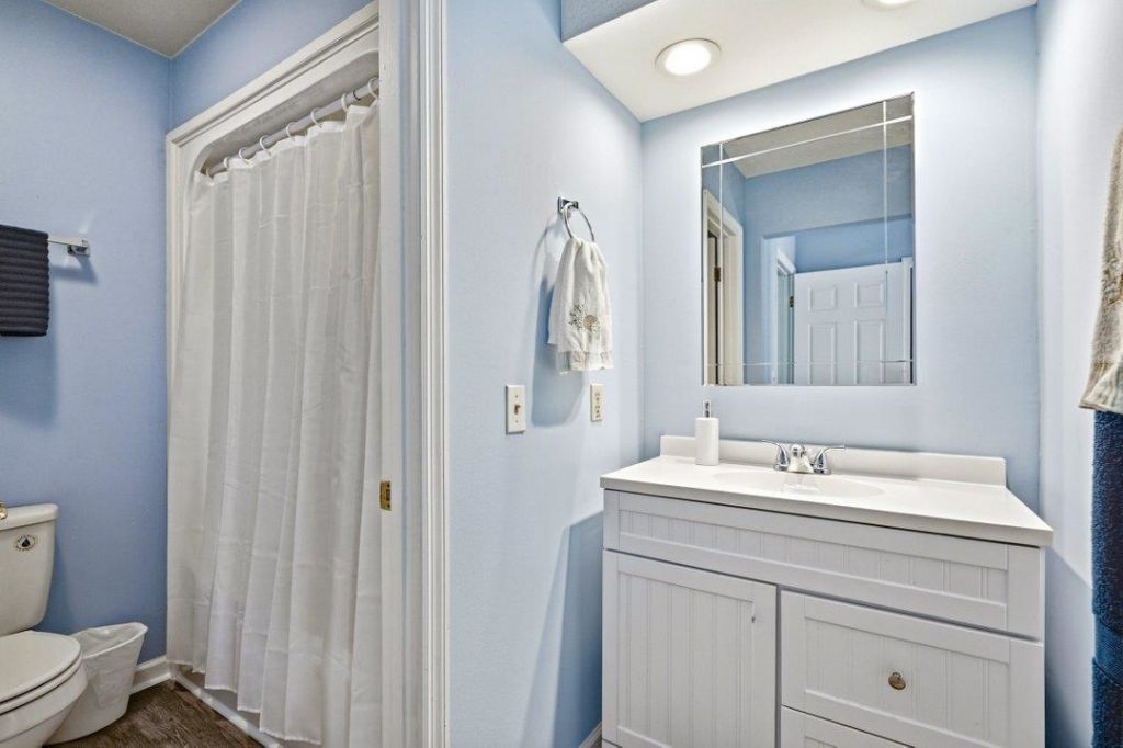 86 Shadow Moss Pl. Photo 29