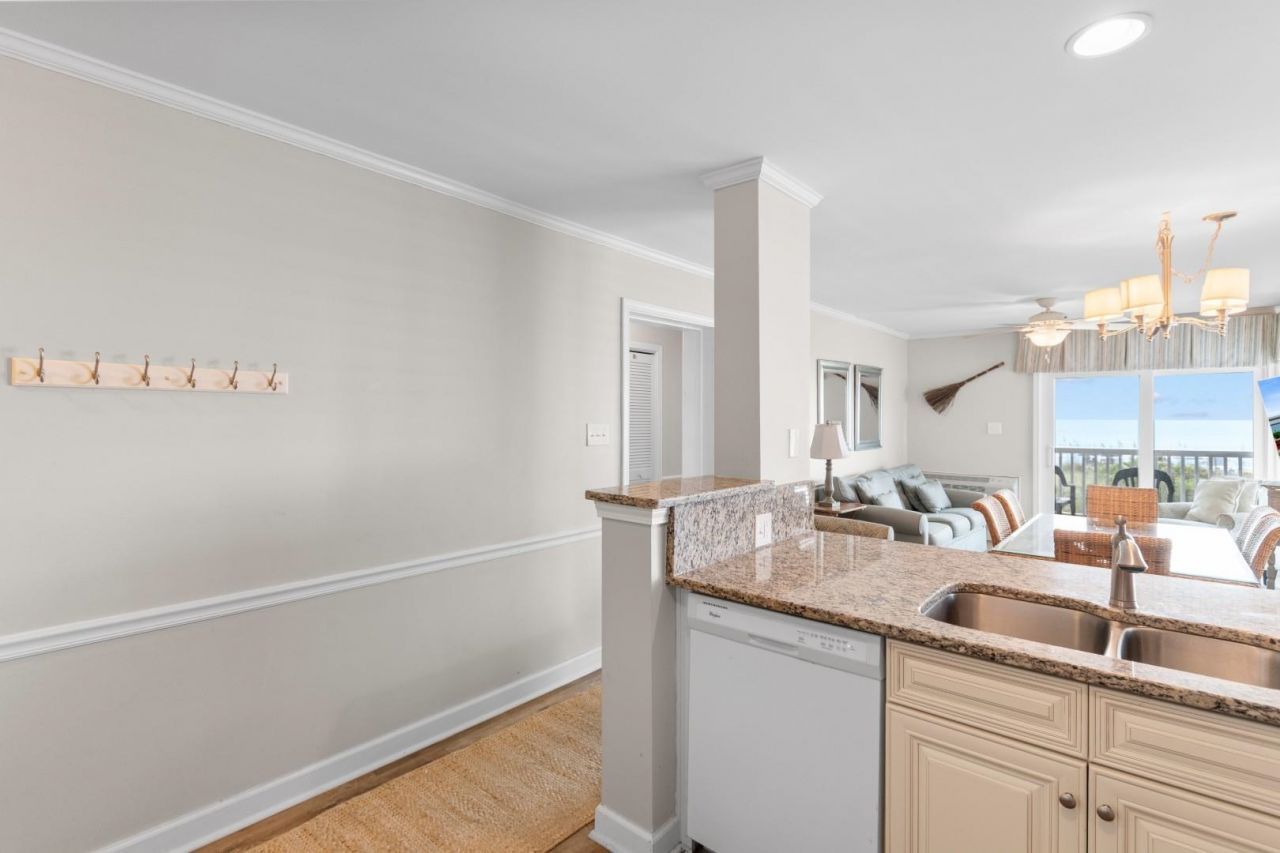 2405 S Ocean Blvd. Photo 8
