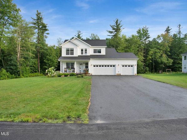 6 Winterberry Lane, Mechanicville, NY 12118