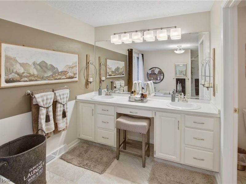 126 Westchester Drive, Amherst, OH 44001 Photo 25