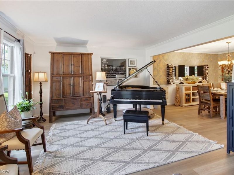 126 Westchester Drive, Amherst, OH 44001 Photo 4