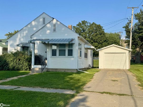 203 S Church Street, Toledo, IA 52342