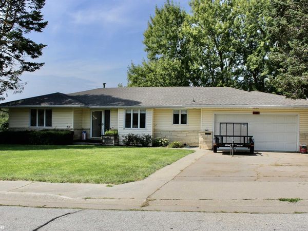 1801 Bryn Mawr Circle, Atlantic, IA 50022