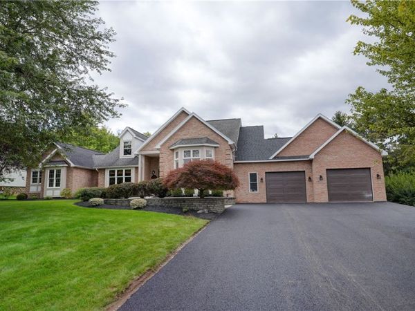 77 Cobblefield Way , Pittsford, NY 14534