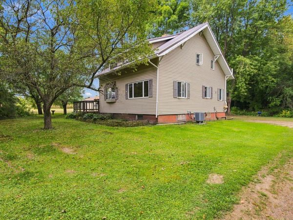 2079 Wi-35, Eureka, WI 54858