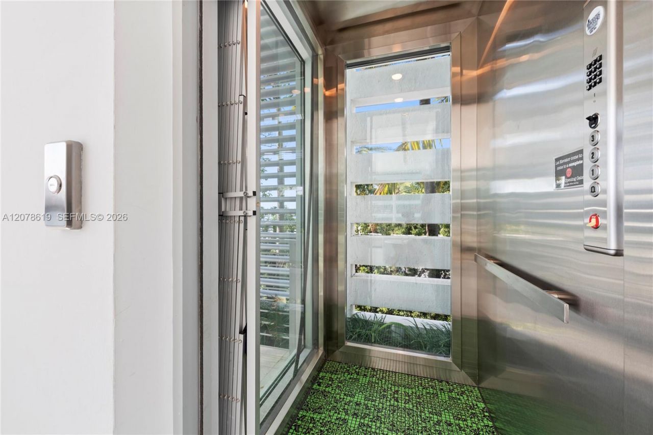 440 S Hibiscus Dr, Miami Beach, FL 33139 Photo