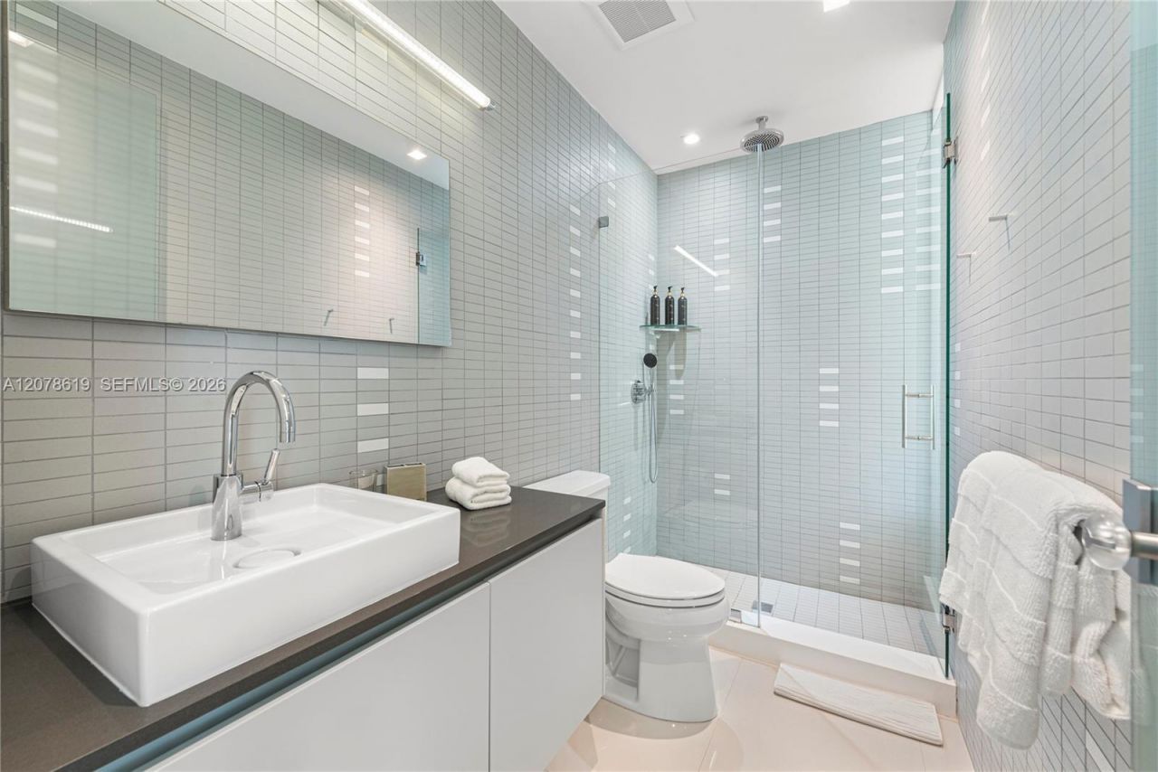 440 S Hibiscus Dr, Miami Beach, FL 33139 Photo