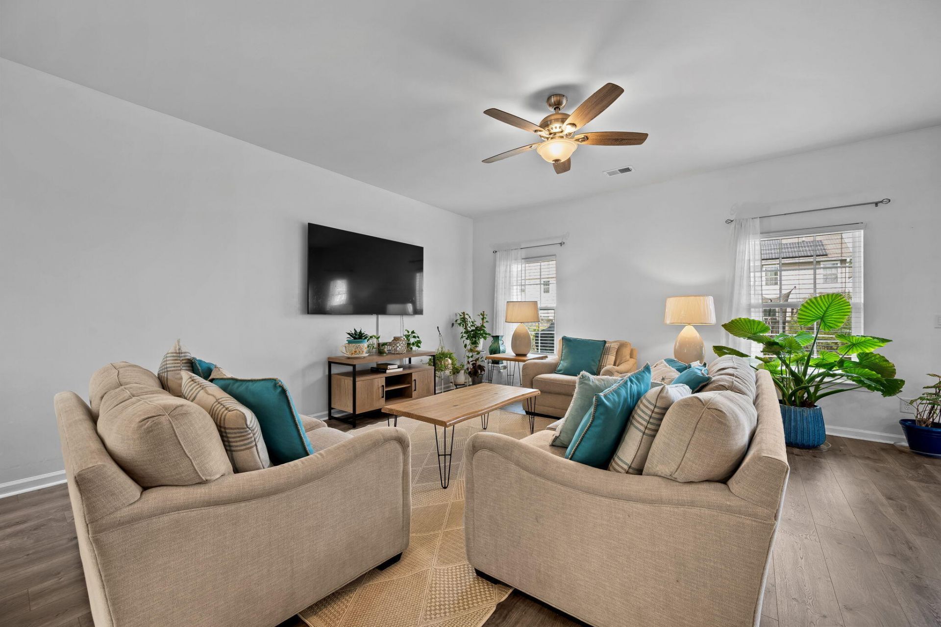 5212 American Holly Lane Photo 8