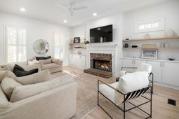 283 Beresford Creek Street photo 4